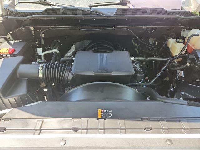 Used 2022 White Chevrolet Work Truck image 18
