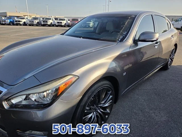 Used 2018 Gray INFINITI 3.7 image 10