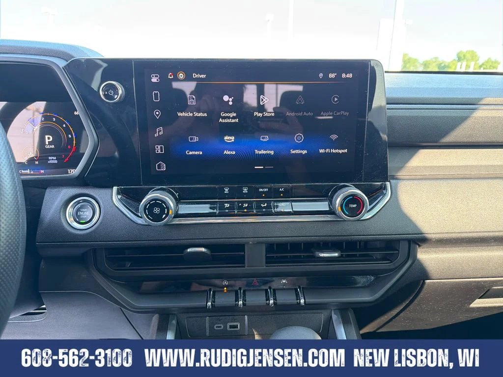 Used 2024 White Chevrolet Trail Boss image 17