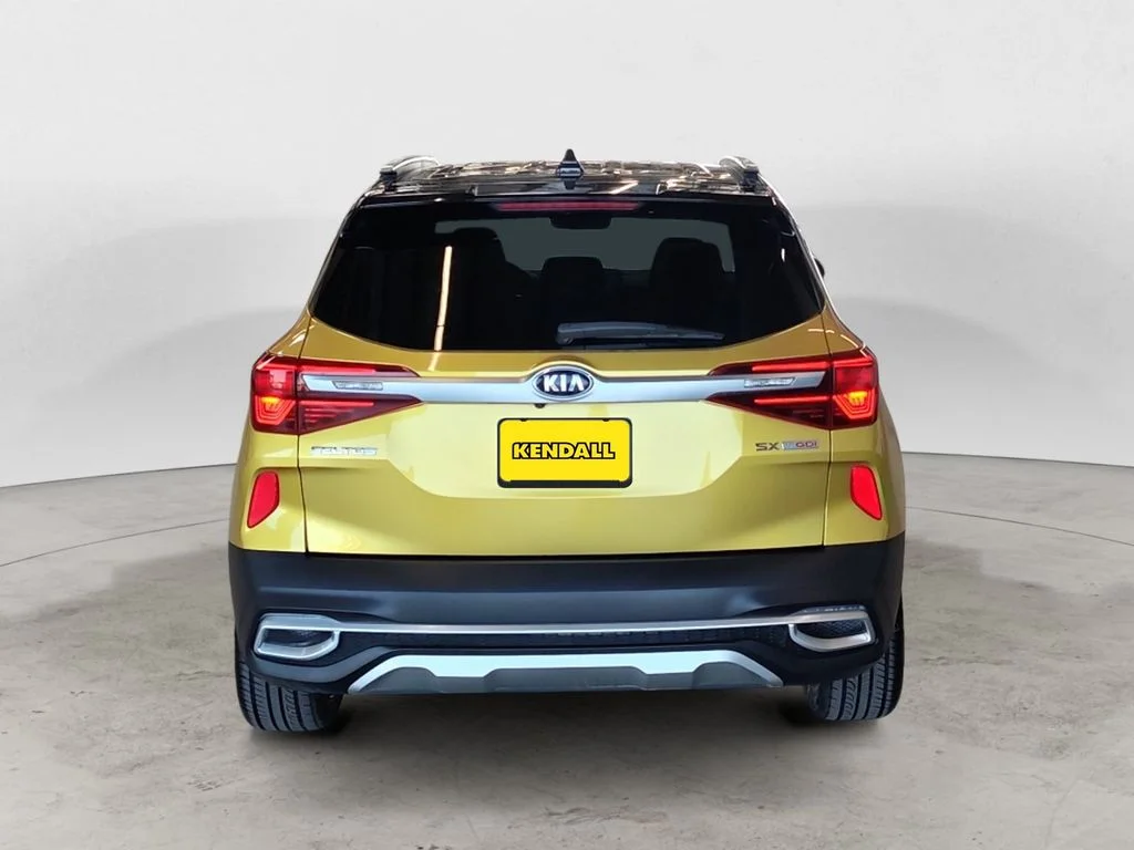 Used 2021 Yellow Kia SX image 6