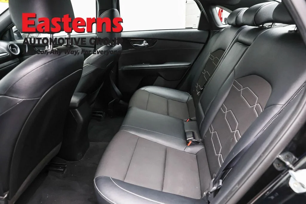 Used 2023 Black Kia GT-Line image 22