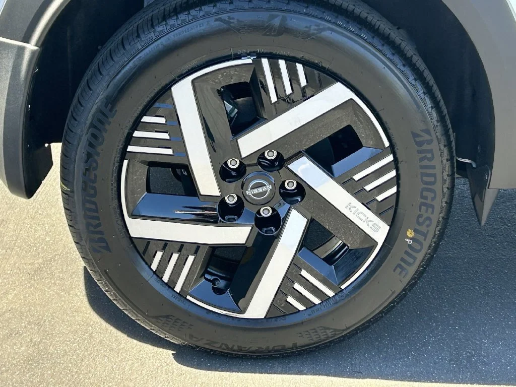 New 2027 Fresh Powder Nissan SV image 7