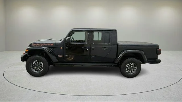 New 2026 Black Clear-Coat Exterior Paint Jeep Mojave X image 5