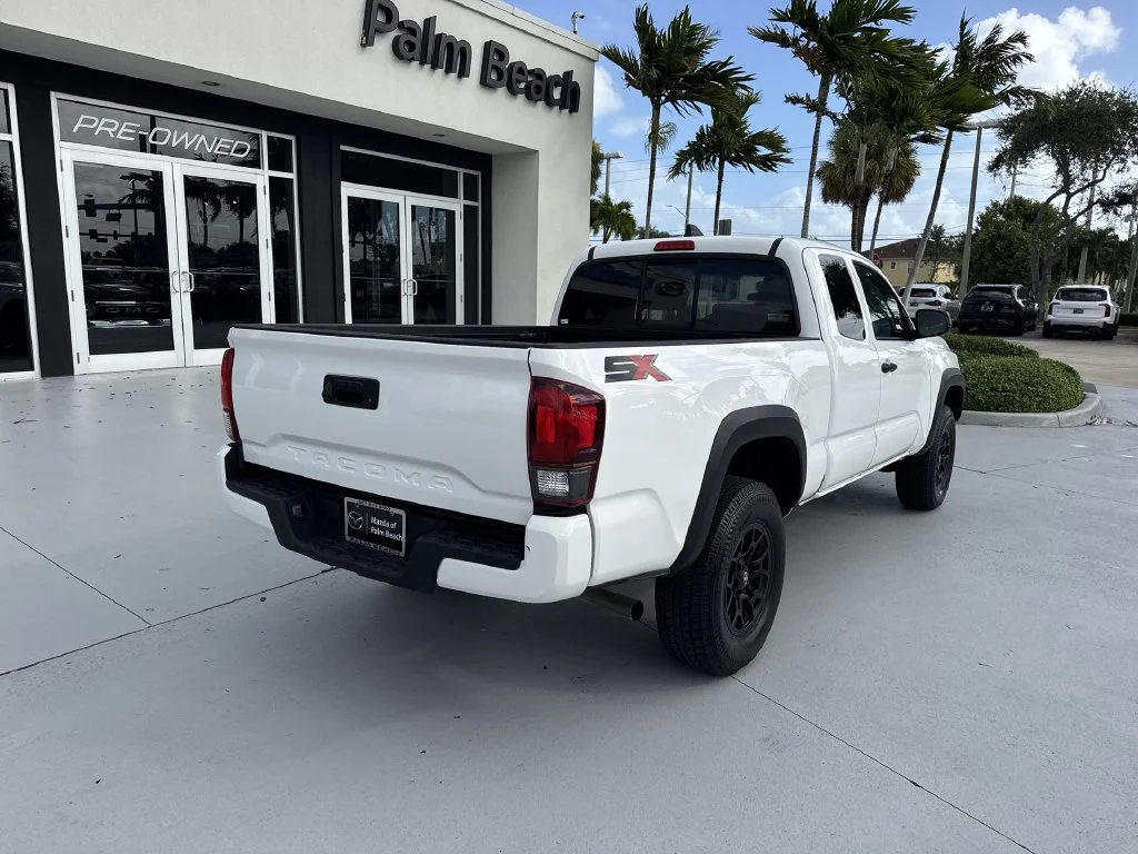 Used 2020 Super White Toyota SR image 3