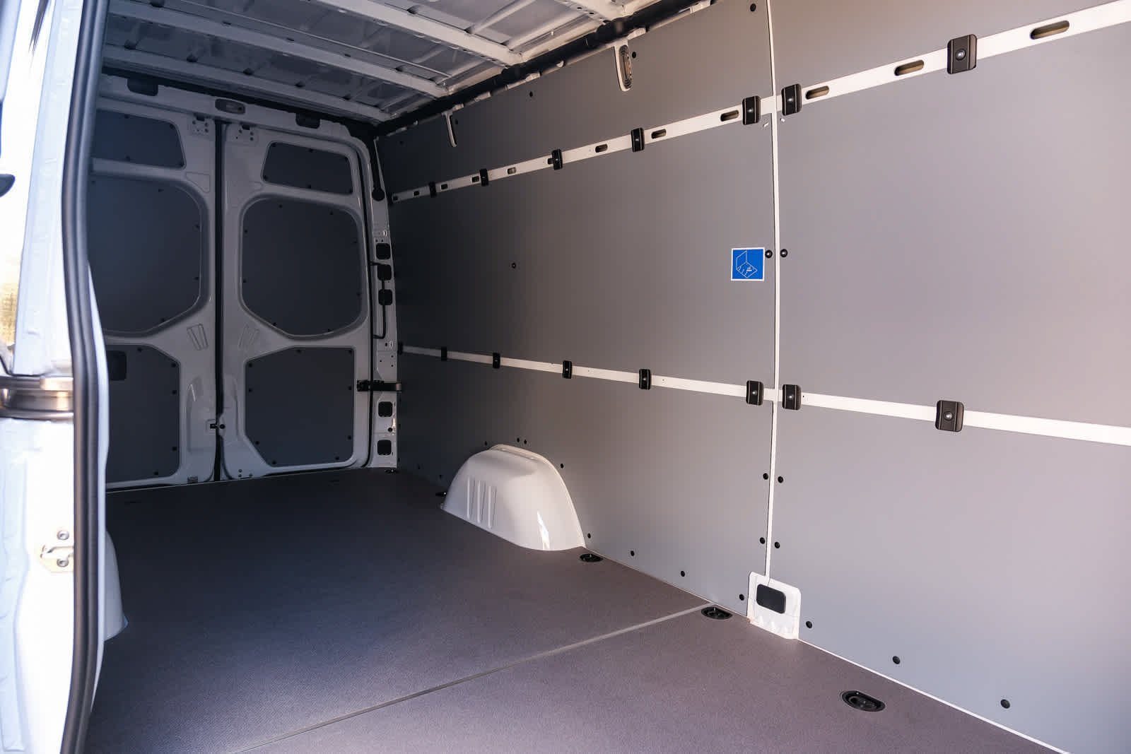 New 2026 Arctic White Mercedes-Benz Cargo 170WB High Roof RWD 2.0L I4 Diesel Turbo HO image 35