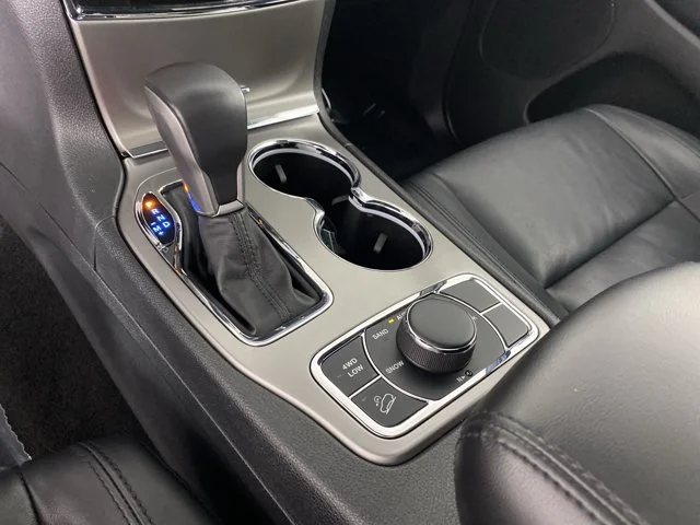 Used 2022 Black Jeep Limited image 31