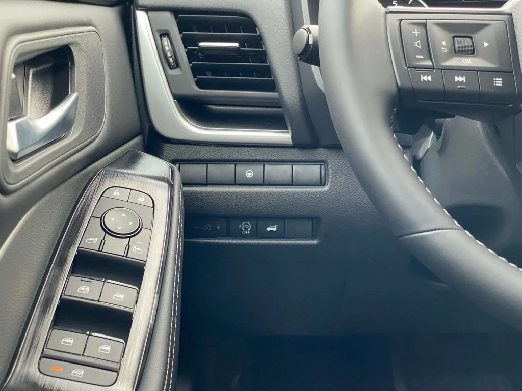 2026 Nissan Rogue SV - Photo 22
