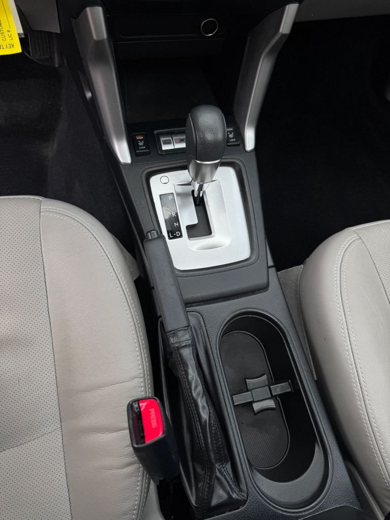 Used 2014 Dark Gray Metallic Subaru 2.5i Limited image 21