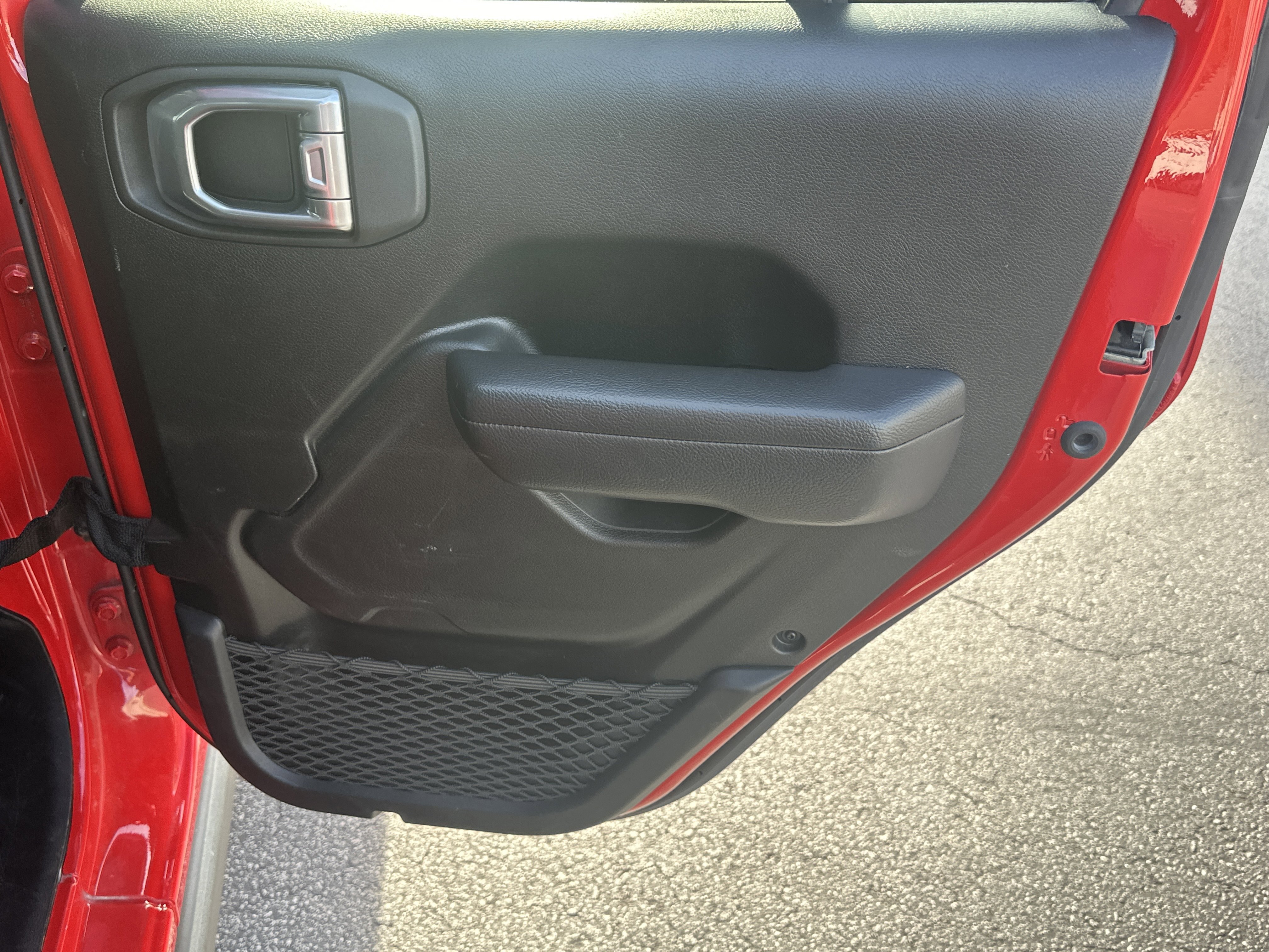 Used 2024 Firecracker Red Clearcoat Jeep Rubicon image 17