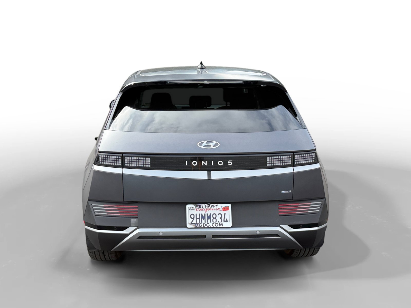 Used 2023 Gray Hyundai SEL image 4