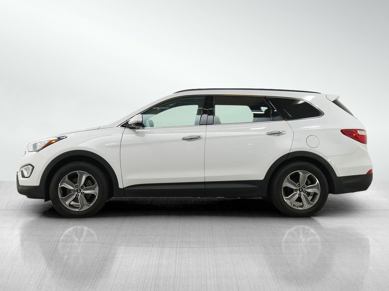 Used 2013 Hyundai Santa Fe GLS with VIN KM8SN4HFXDU001709 for sale in Minneapolis, Minnesota