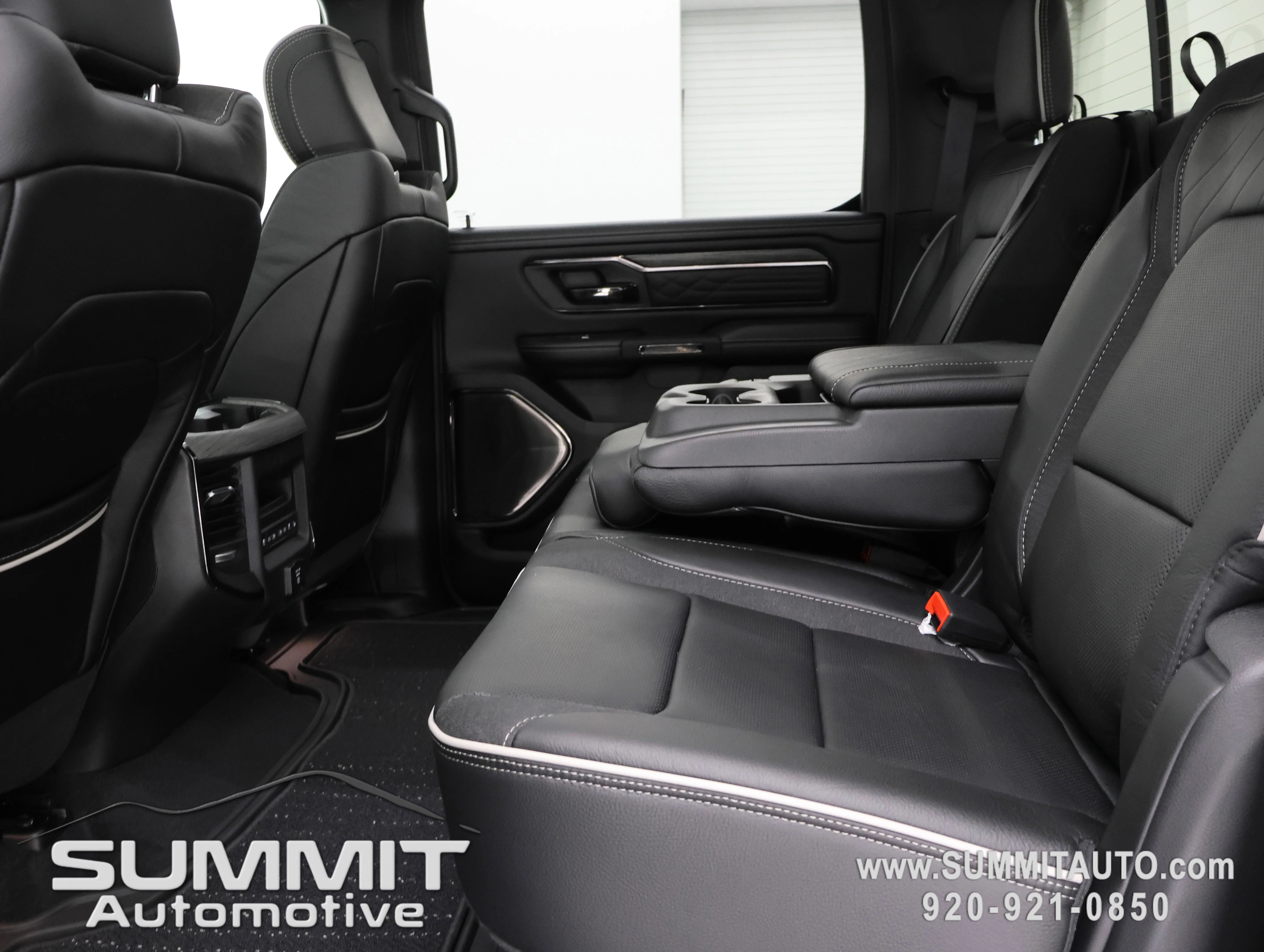New 2026 Diamond Black Crystal Pearl-Coat Exterior Paint RAM Limited image 41