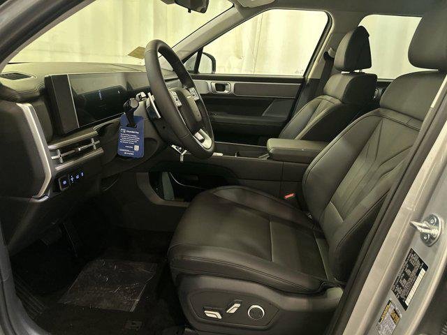 New 2026 Shimmering Silver Hyundai SEL image 13