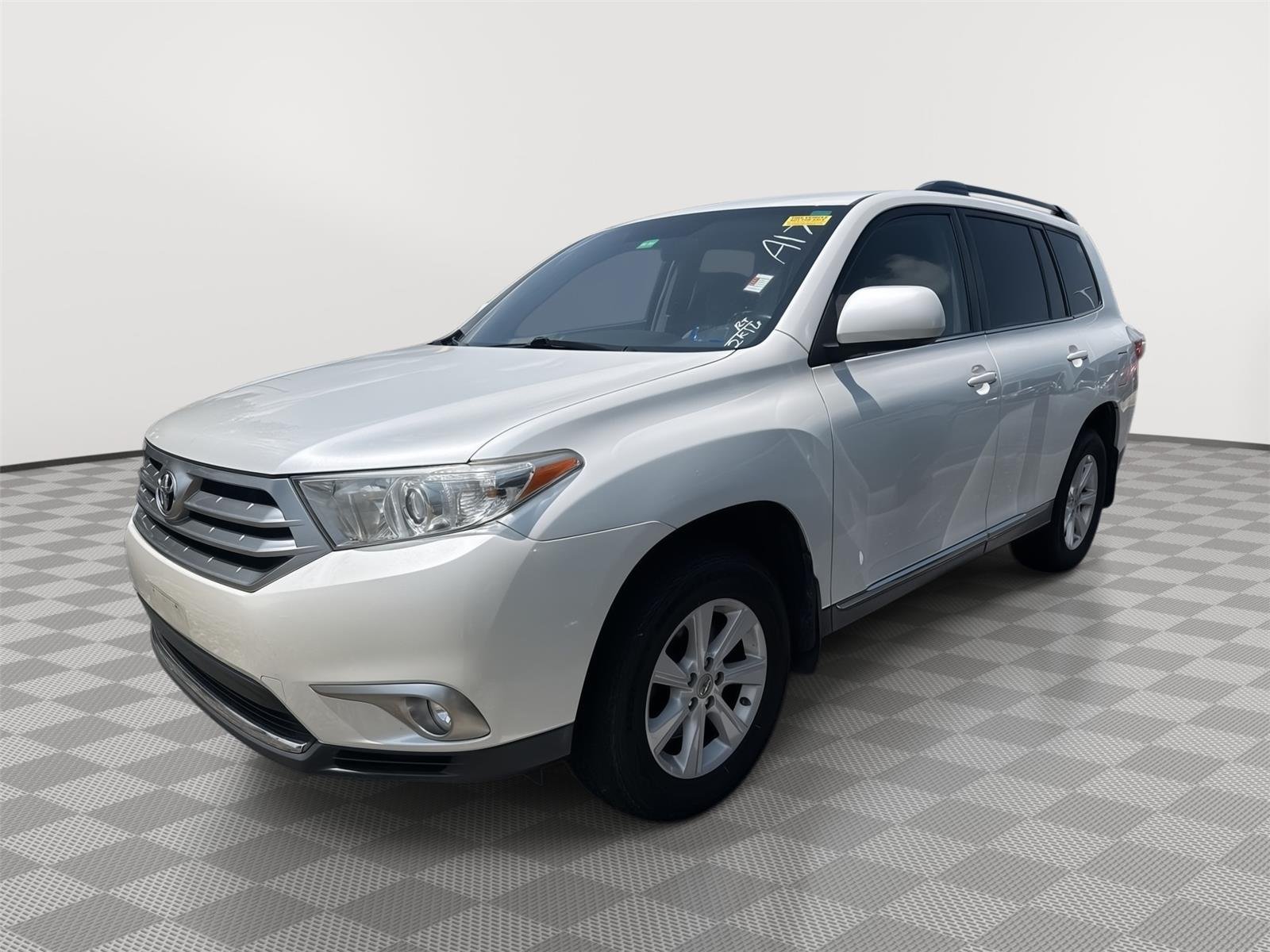 Used 2012 Blizzard Pearl Toyota Base image 4