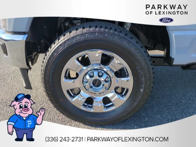 Used 2025 Gray Ford King Ranch image 10