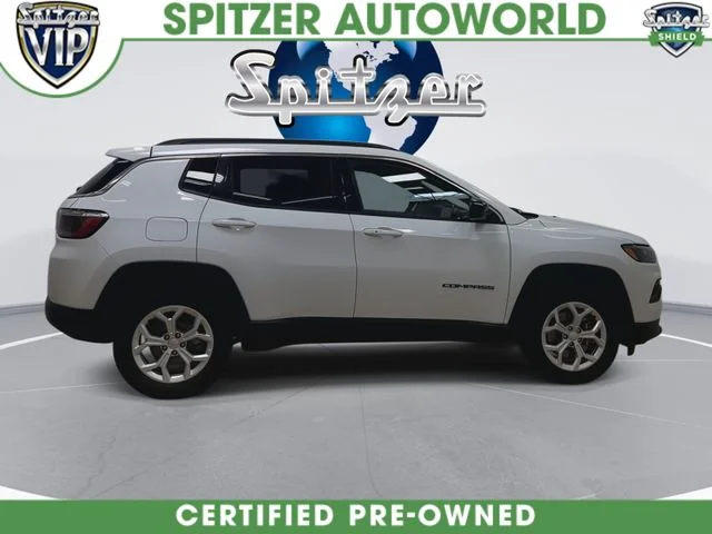 Used 2024 White Jeep Latitude image 2