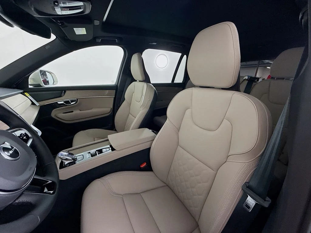 New 2026 Bright Dusk Metallic Volvo T8 Plus image 5