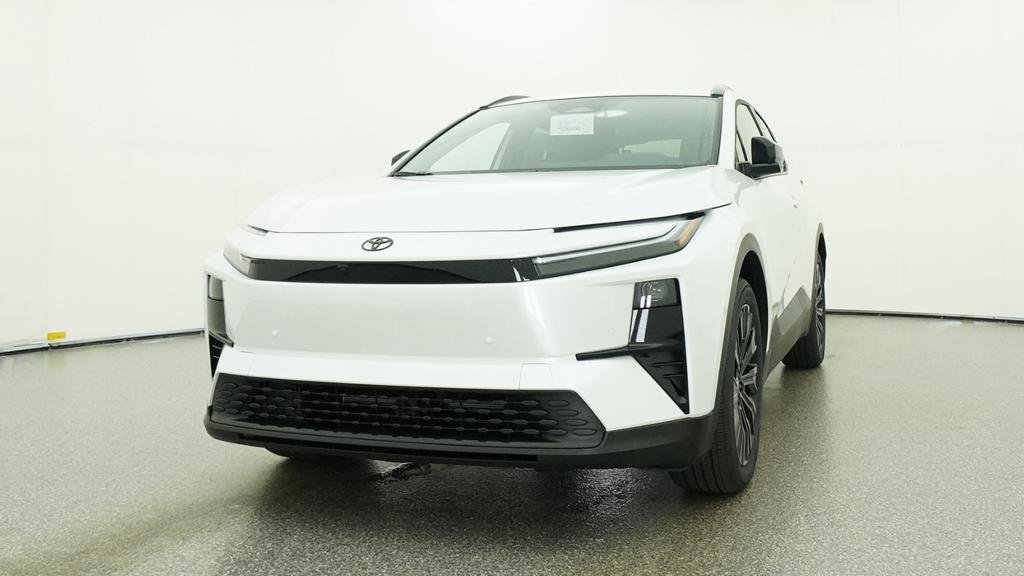 New 2026 Wind Chill Pearl Toyota XSE image 19