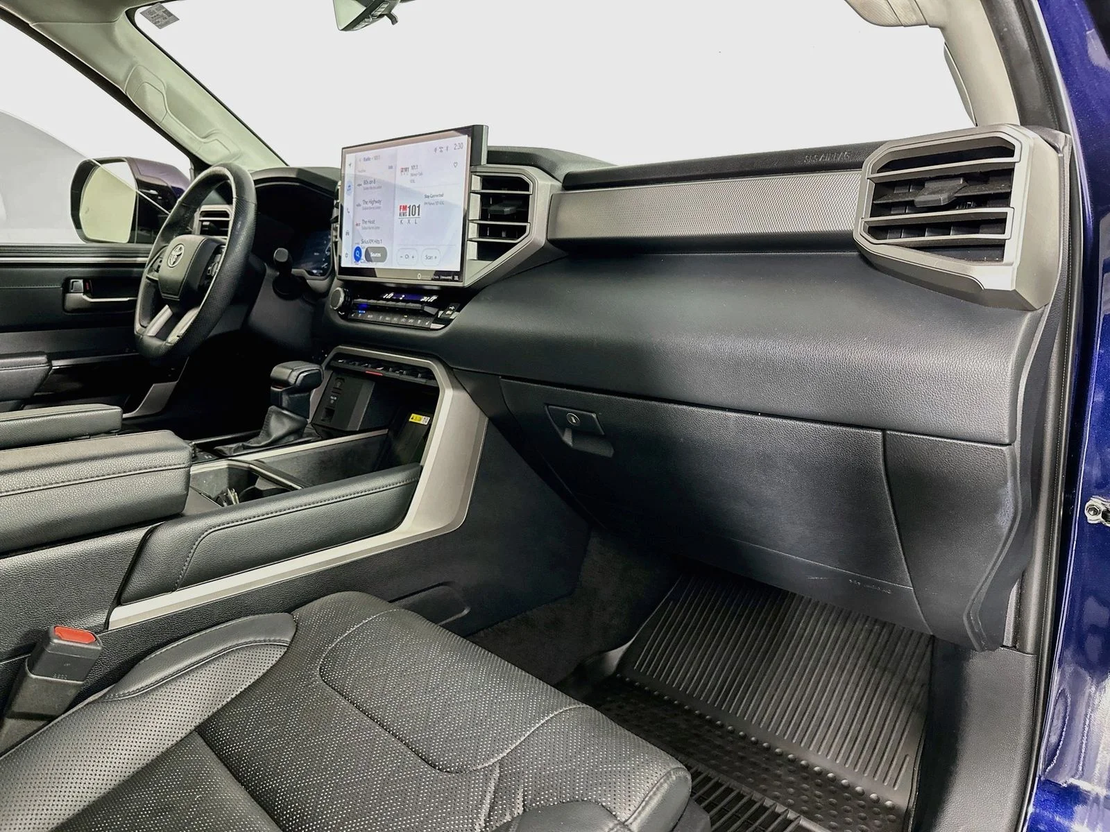 Used 2023 Blueprint Toyota Limited image 30