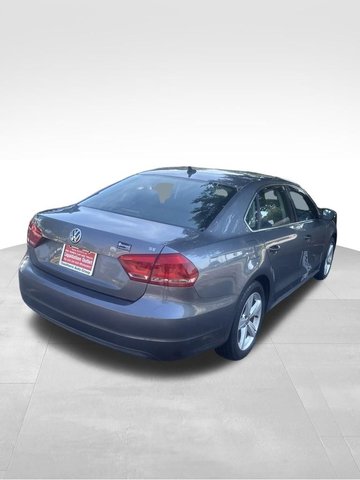 2014 Volkswagen Passat 2.5 SE