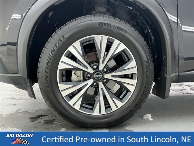 Used 2023 Super Black Nissan SV image 17