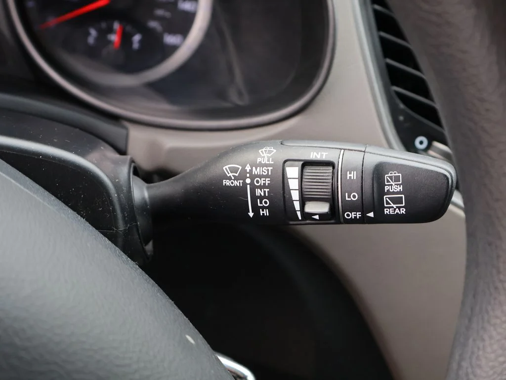Used 2016 White Hyundai 2.4 Base image 28
