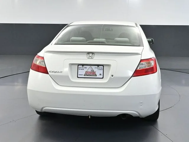 Used 2009 White Honda LX image 5