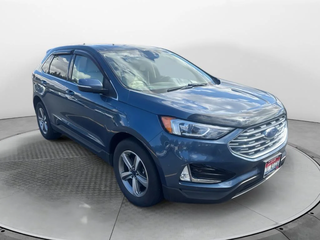 Used 2019 Blue Metallic Ford SEL image 2