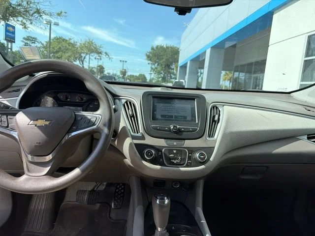 2017 Chevrolet Malibu 1LS - Photo 9