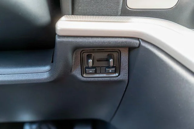 Used 2025 White Ford Active image 27