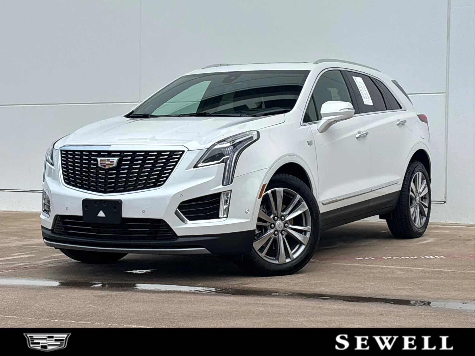 2025 Cadillac XT5 AWD Premium Luxury's photo
