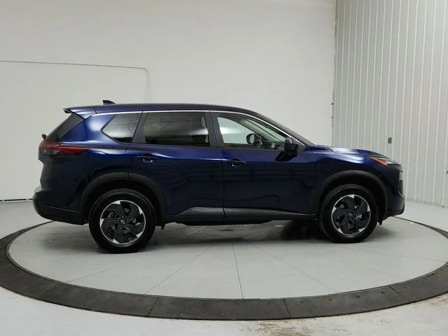 Used 2025 Blue Nissan SV image 8