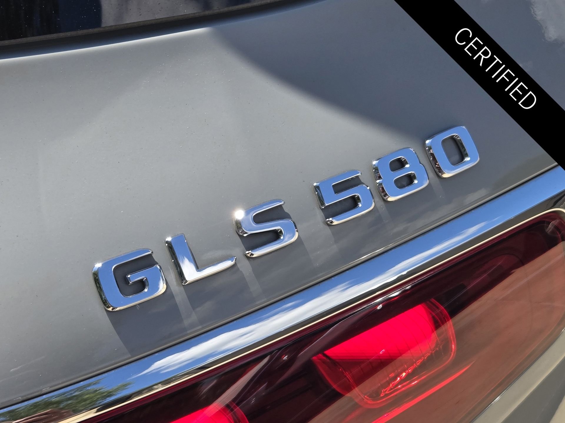 Certified Used 2024 MANUFAKTUR Alpine Gray Mercedes-Benz GLS 580 image 12