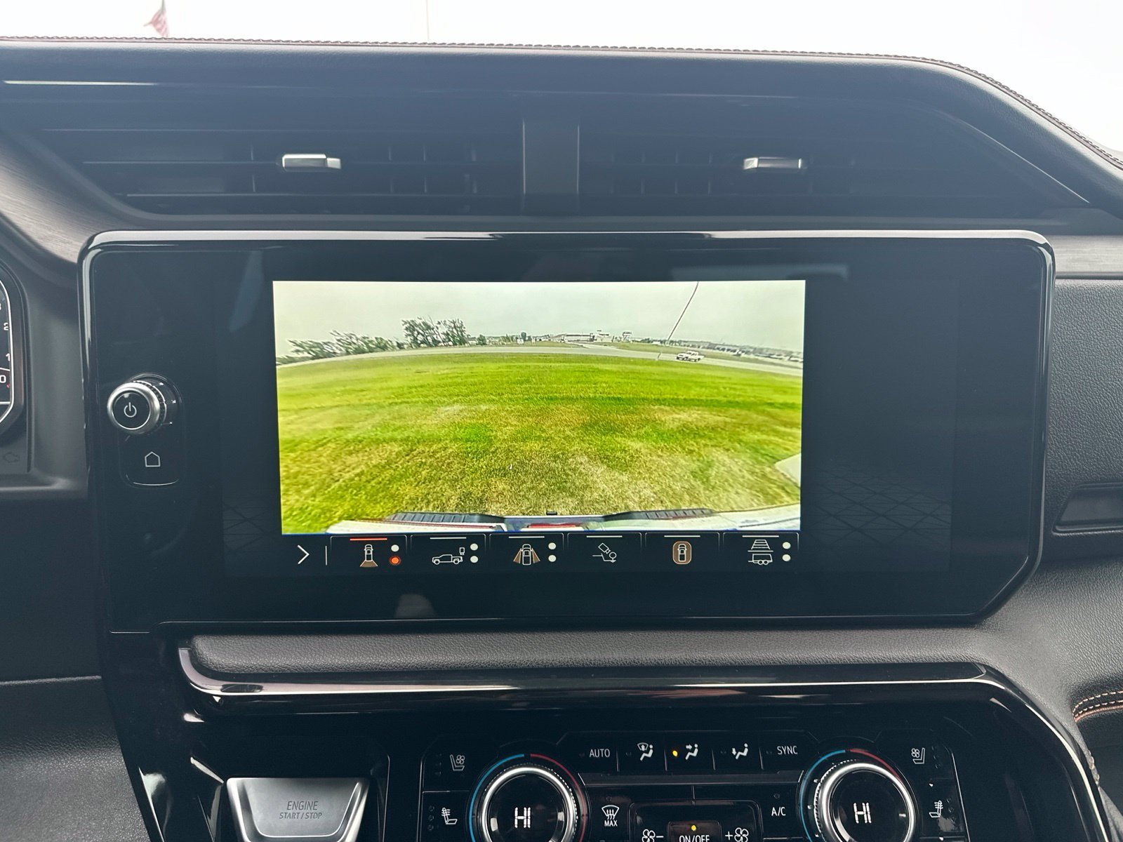Used 2025 Gray GMC AT4 image 69