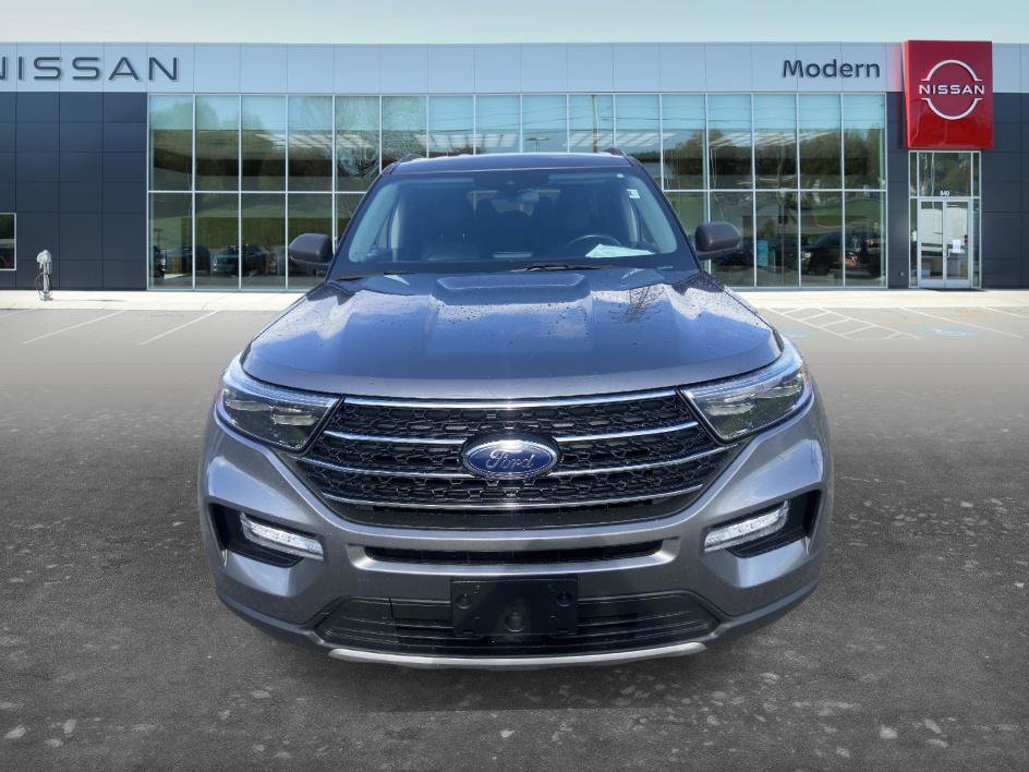 Used 2022 Gray Metallic Ford XLT image 2