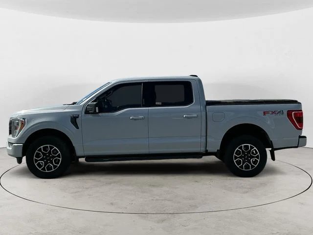 Used 2021  Ford XLT image 2