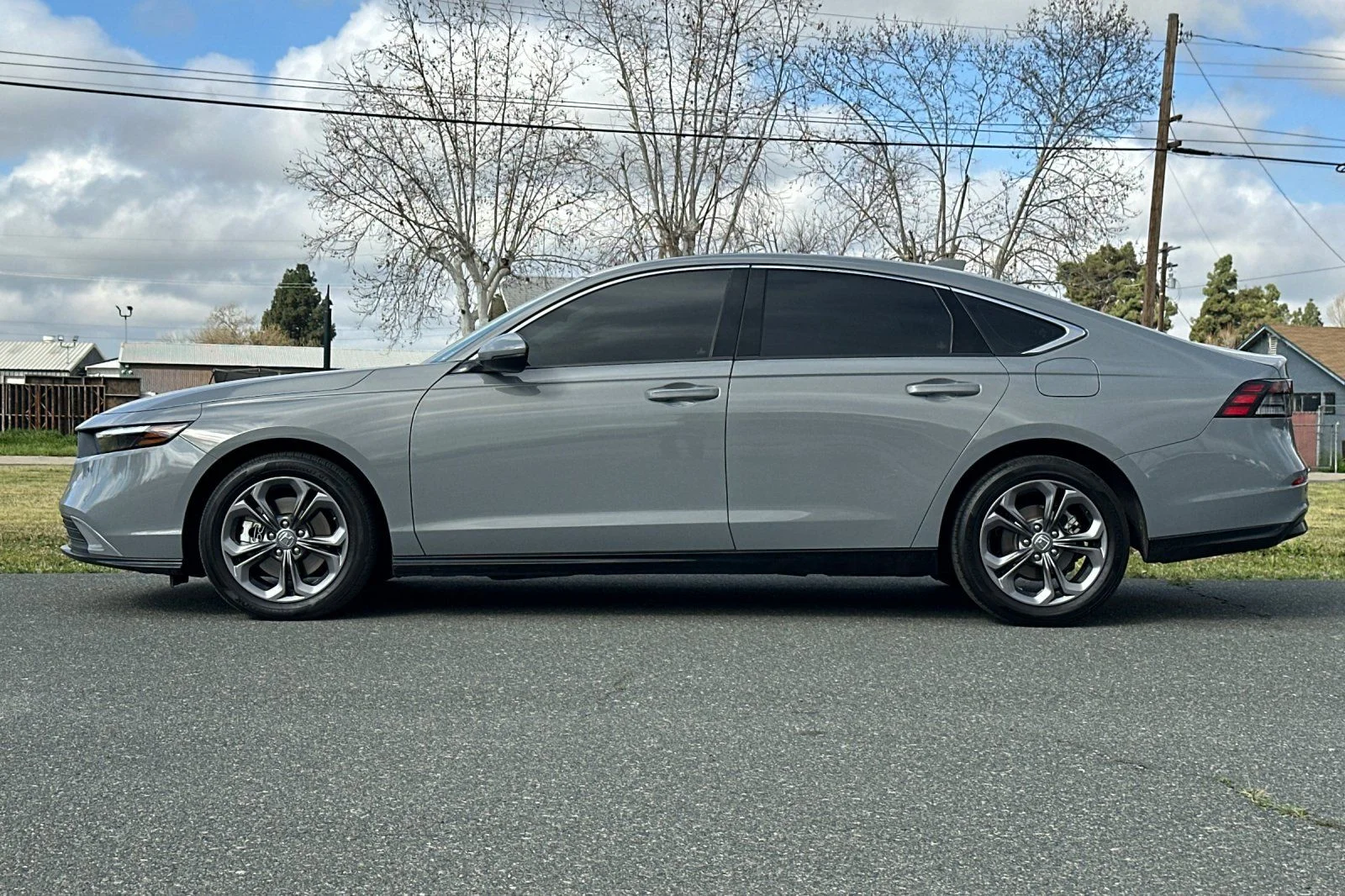 Used 2025 Gray Honda EX-L image 8