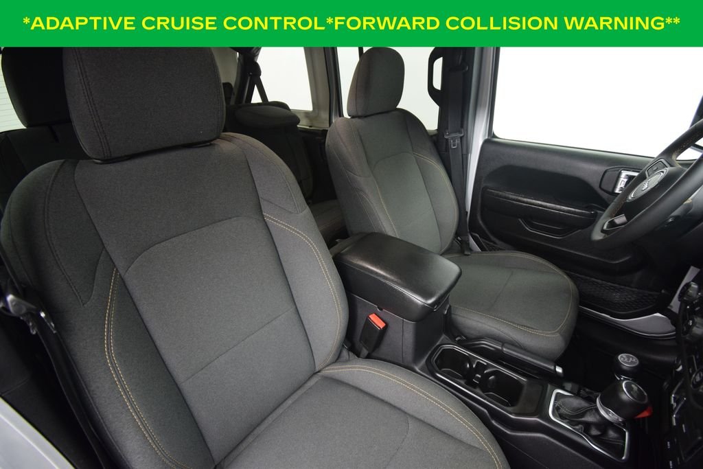 Used 2024 Silver Zynith Clearcoat Jeep Sport S image 19