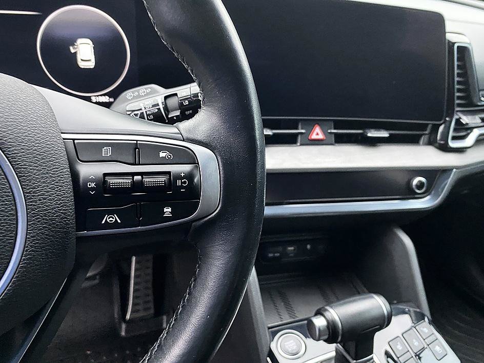 Used 2024 Wolf Gray/Ebony Black Roof Kia X-Pro Prestige image 15