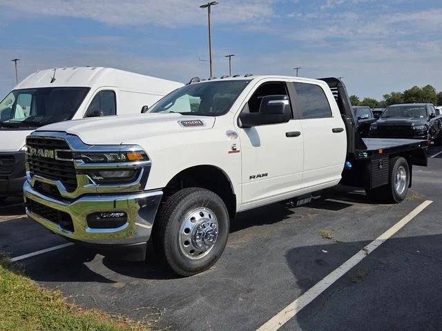 New 2026 Bright White Clearcoat RAM Tradesman image 3