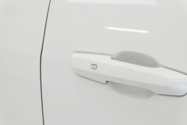 Used 2026 White Buick Preferred image 27