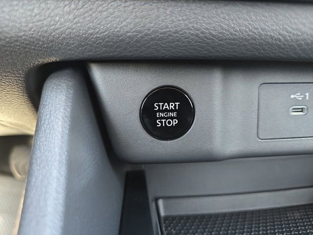 New 2026 Everest White Pearl TriCoat Nissan SV image 28