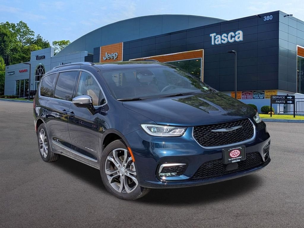 2025 Chrysler Pacifica Pinnacle AWD's photo