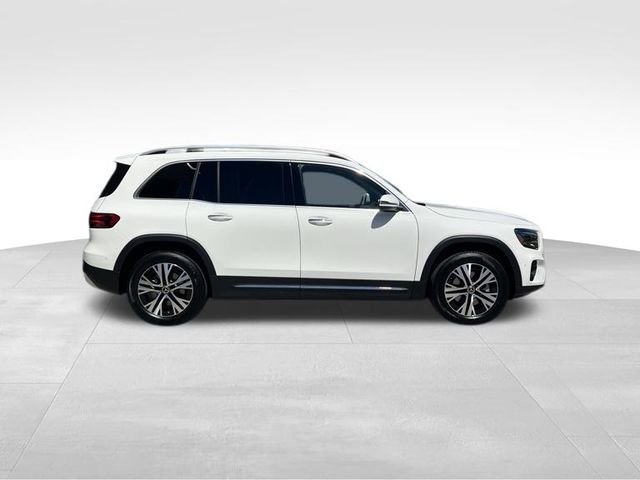 New 2026 White Mercedes-Benz GLB 250 image 8