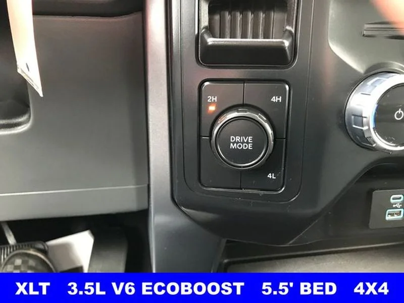 Certified Used 2024 Avalanche Ford XLT image 12