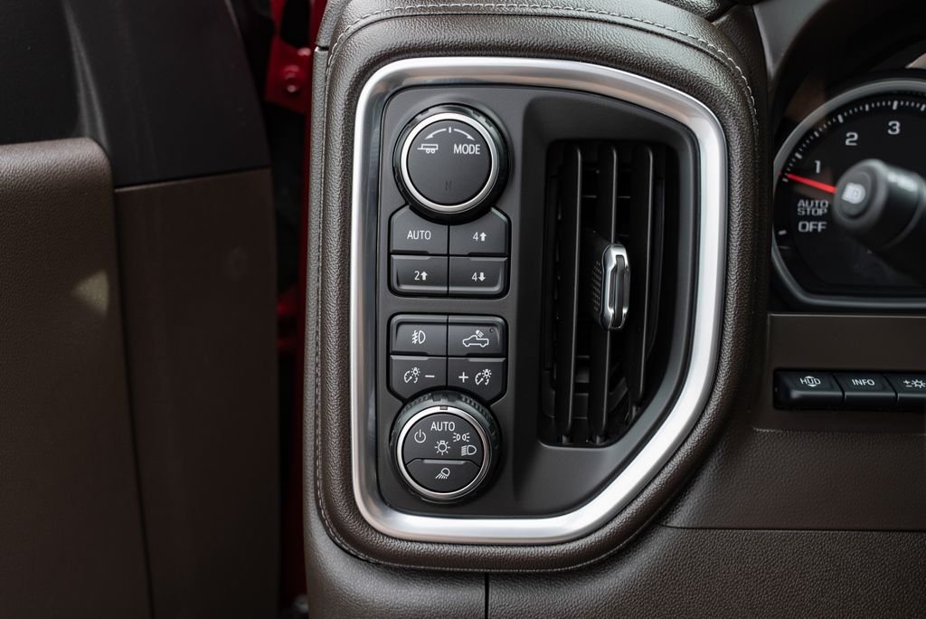 Used 2020 Cajun Red Tintcoat Chevrolet LTZ image 23