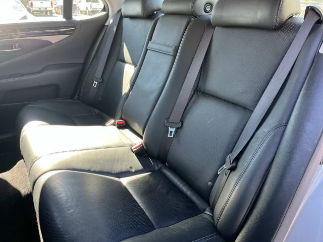 Used 2014 Silver Lexus 460 image 23