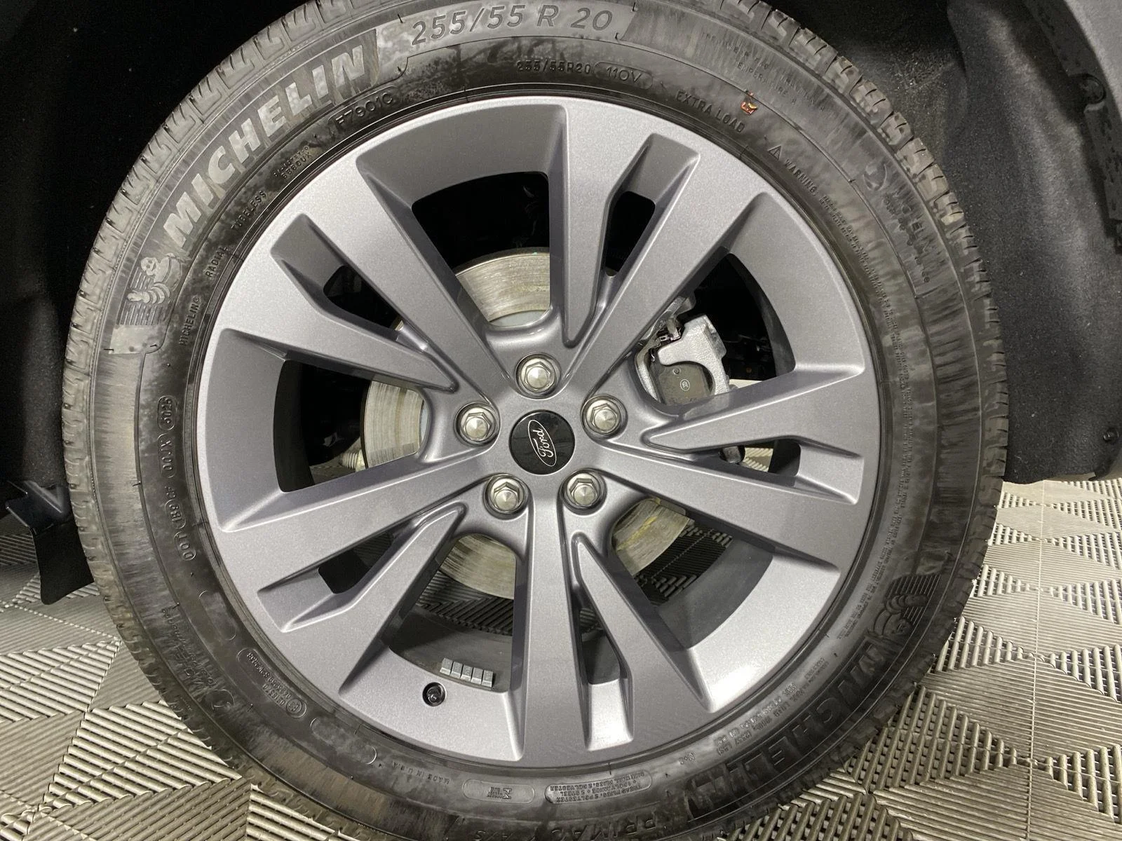 New 2026 Agate Black Metallic Ford Active image 9