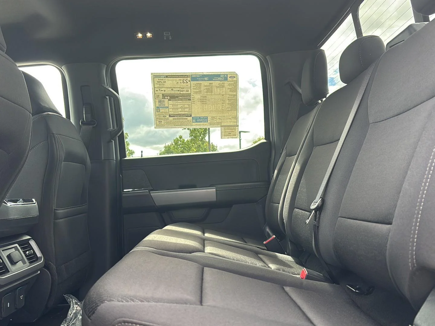New 2026 Carbonized Gray Metallic Ford XLT image 23