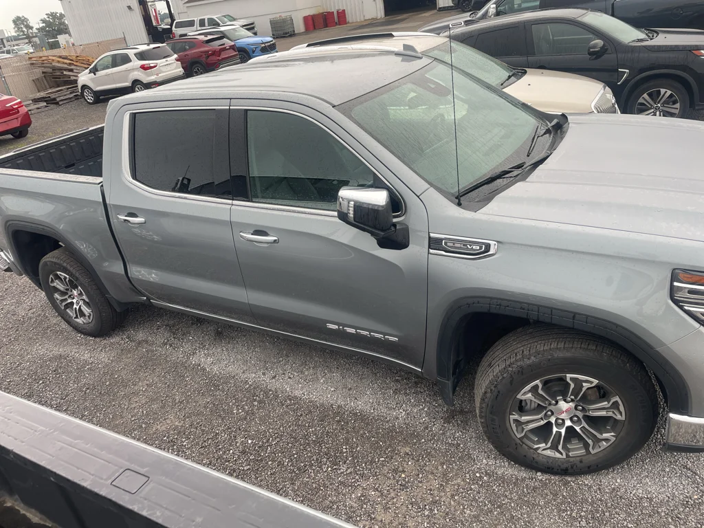 Used 2026 Sterling Metallic GMC SLT image 4